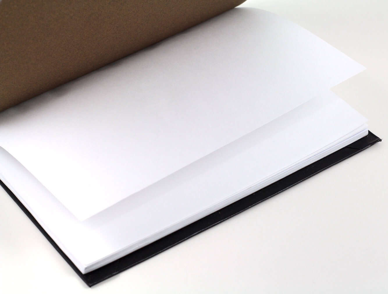 el-yapimi-kedili-defter-siyah3 El Yapımı Kedili Defter (Siyah – Büyük)